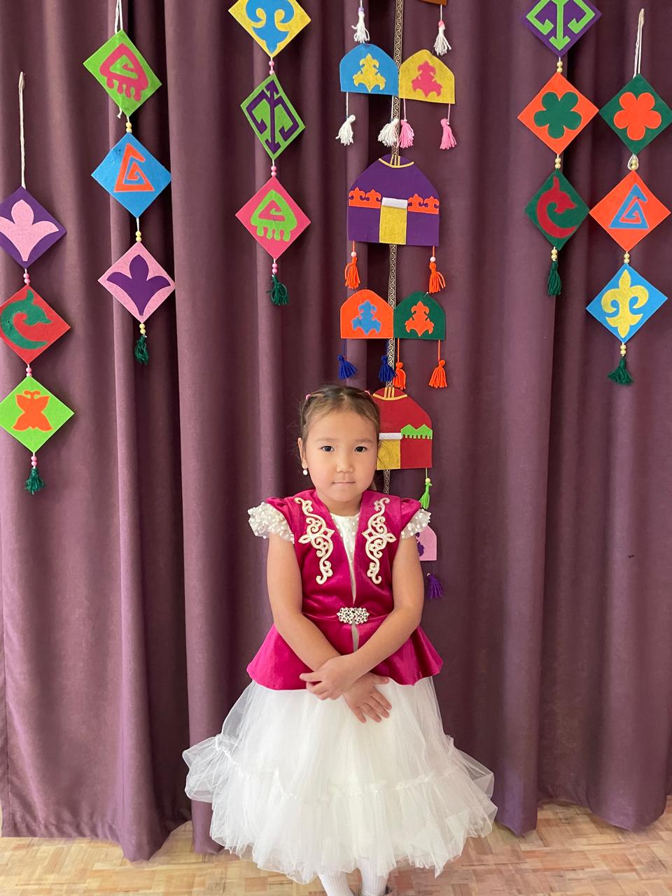 "Шашбаулым" атты шеберлік сынып аналар мектебі.